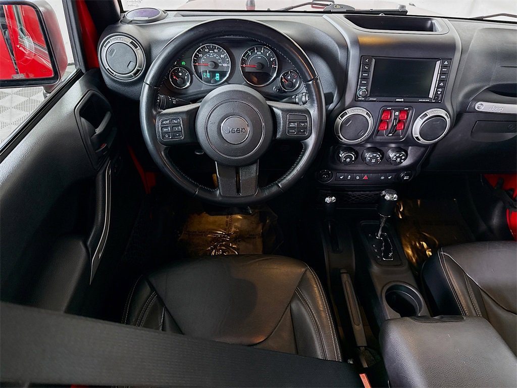 Used 2018 Jeep Wrangler Unlimited Sahara w/ Max Tow Package image 3