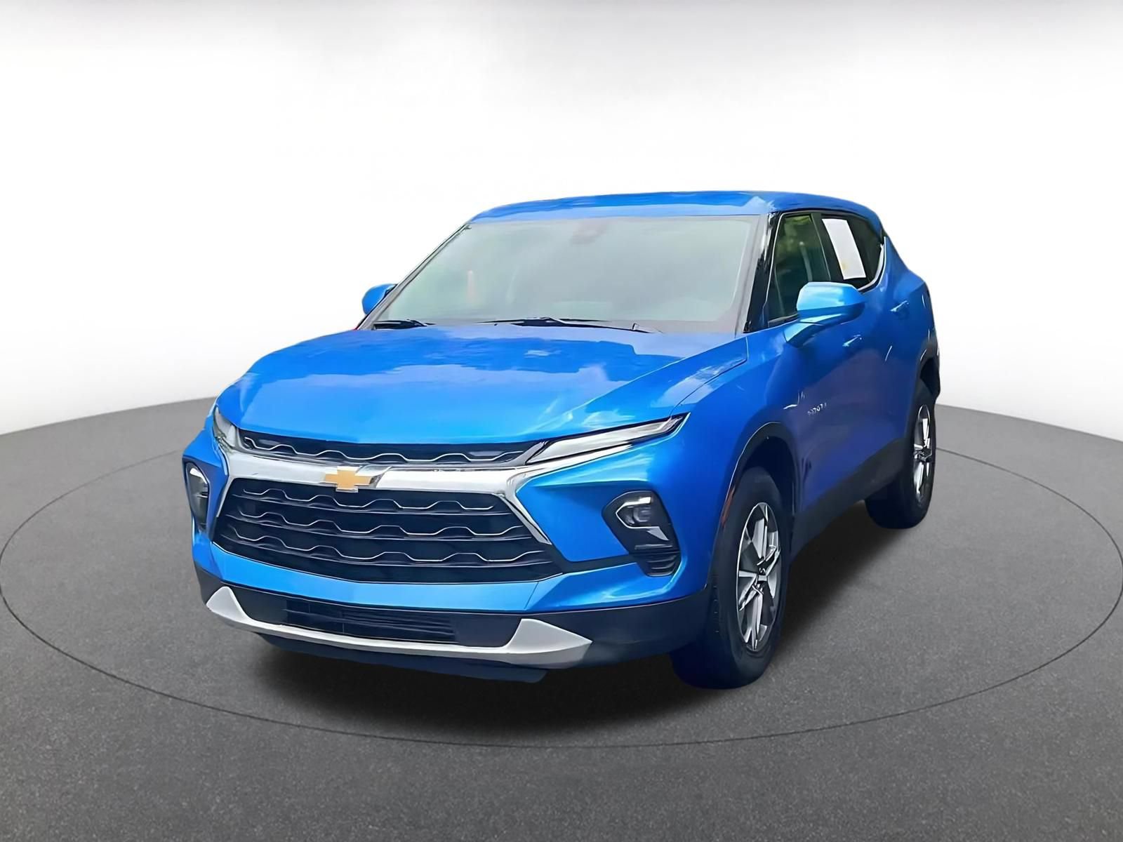 Used 2025 Chevrolet Blazer LT FWD image 7
