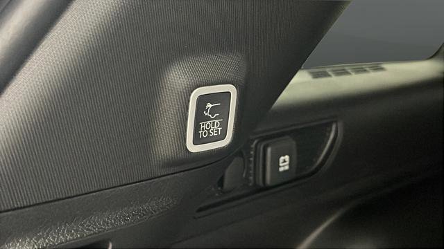 New 2026 Jeep Grand Cherokee Altitude image 32