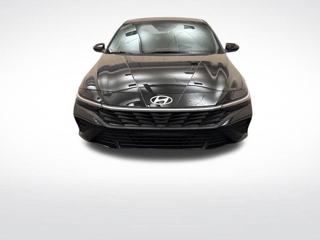 New 2026 Hyundai Elantra Sport FWD image 2