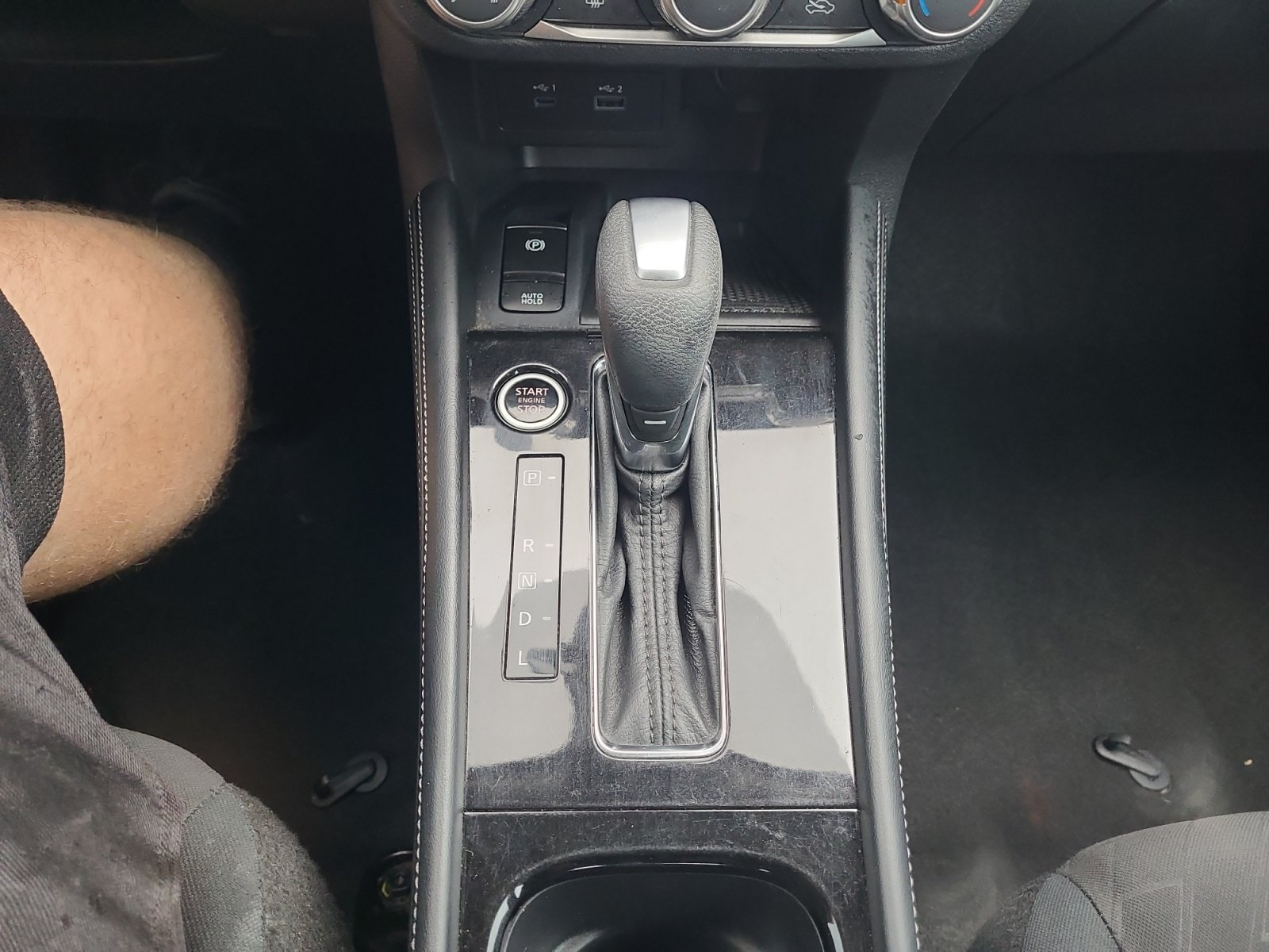 Used 2024 Nissan Kicks SV FWD image 21