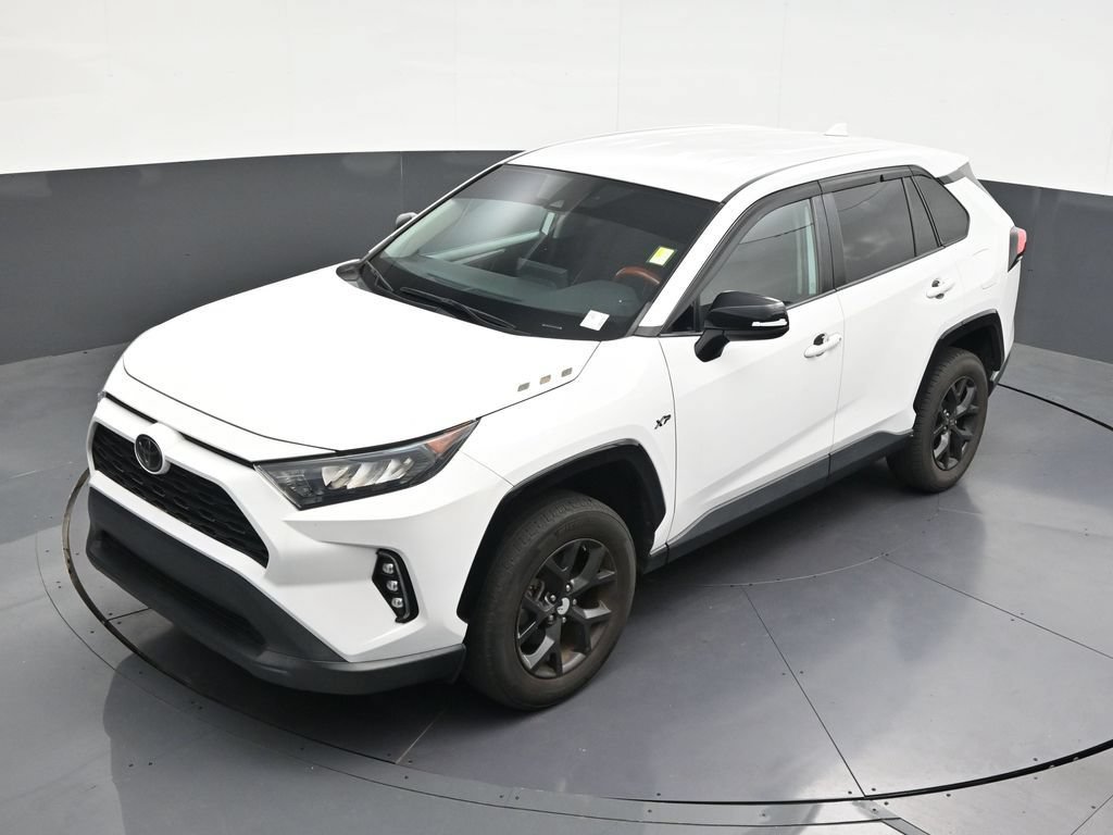 Used 2022 Toyota RAV4 LE FWD image 15