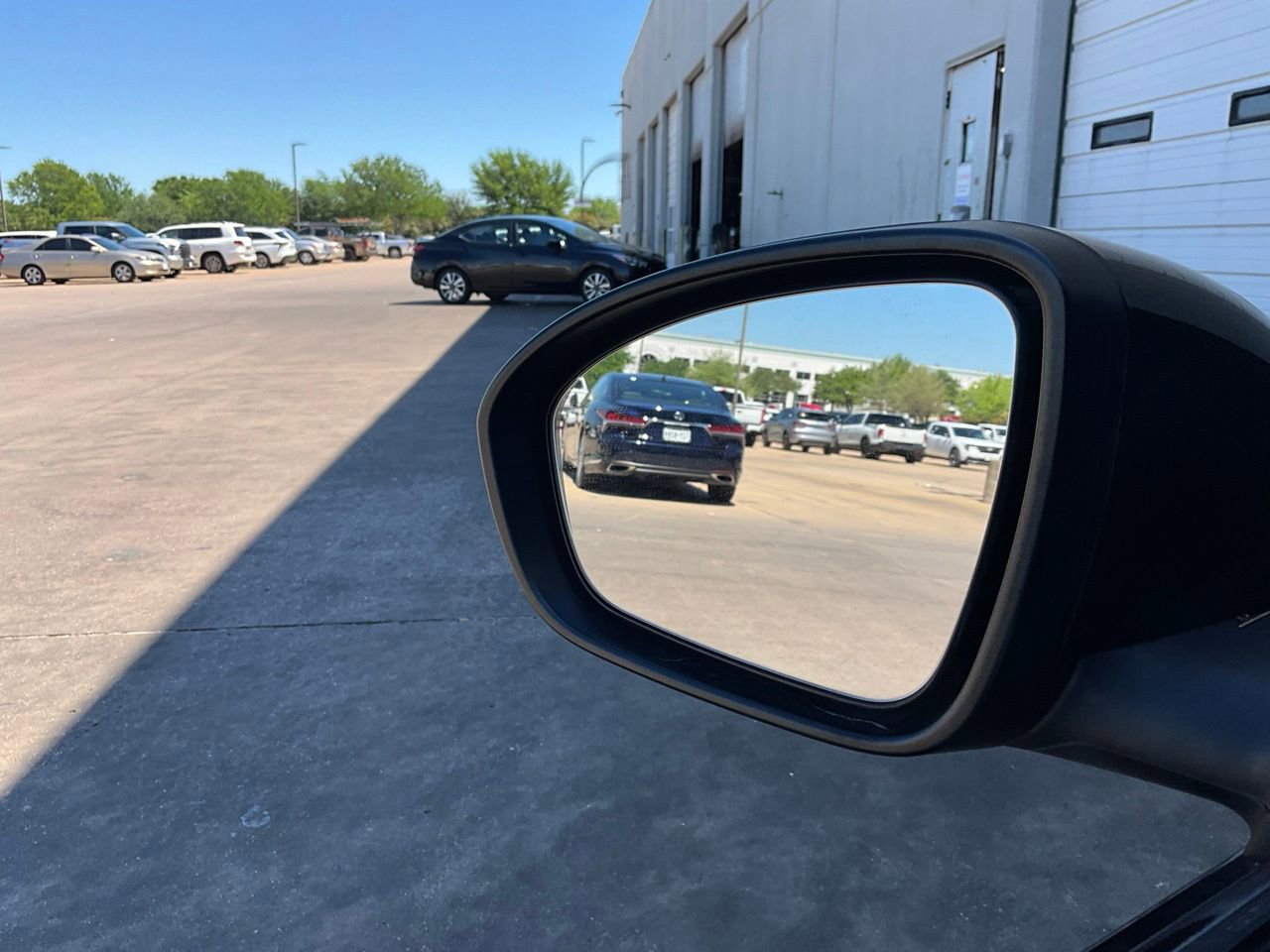 Used 2025 Nissan Sentra S image 17