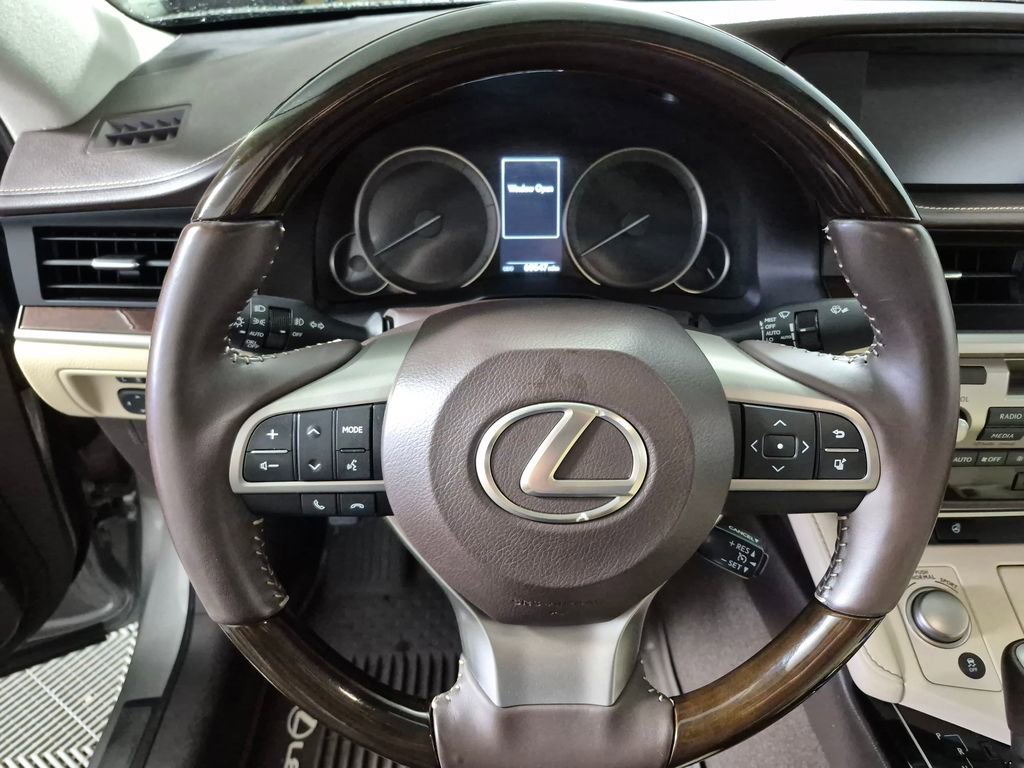 Used 2016 Lexus ES 350 w/ Premium Package w/Wood Trim image 11