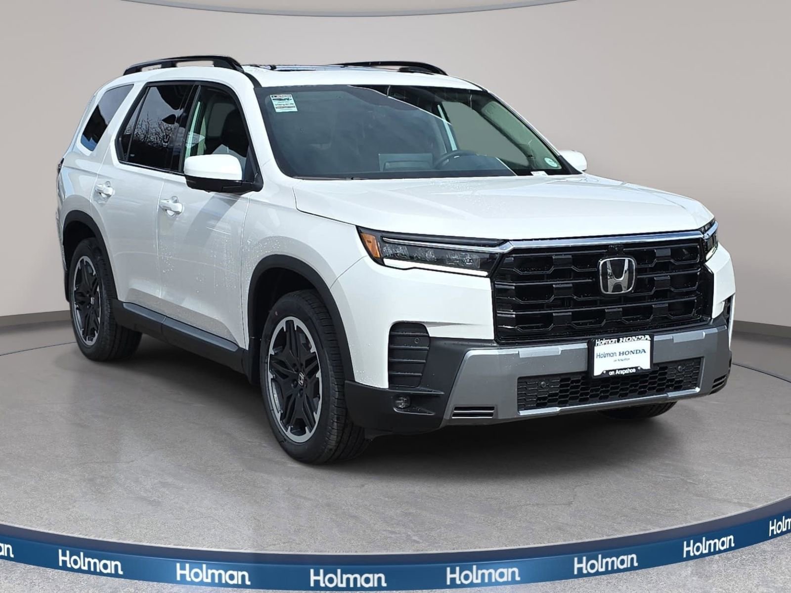 New 2026 Honda Pilot Touring image 3