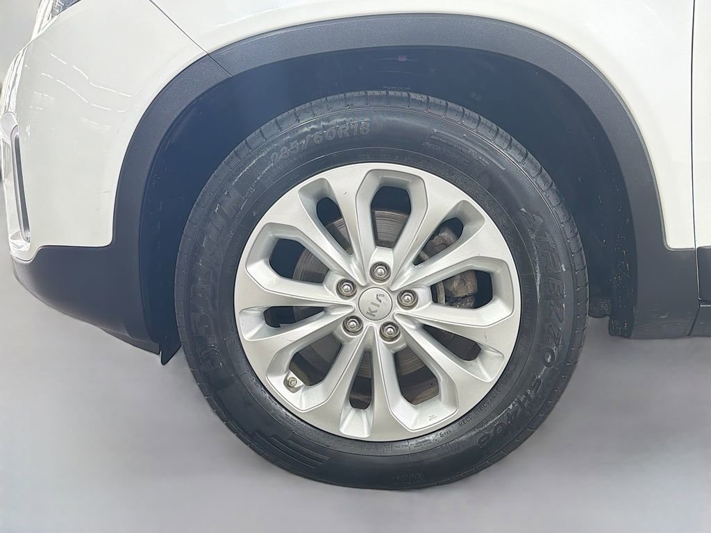 Used 2015 Kia Sorento EX w/ EX V6 Touring Package image 32