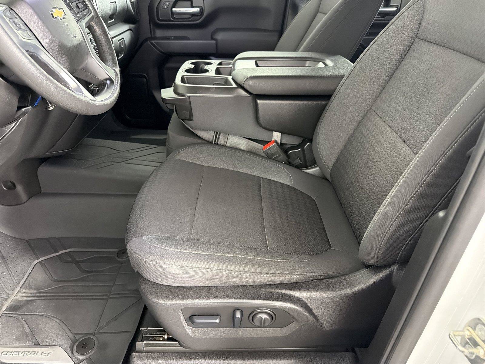 Used 2023 Chevrolet Silverado 2500 Custom w/ Custom Value Package AWD/4WD image 7