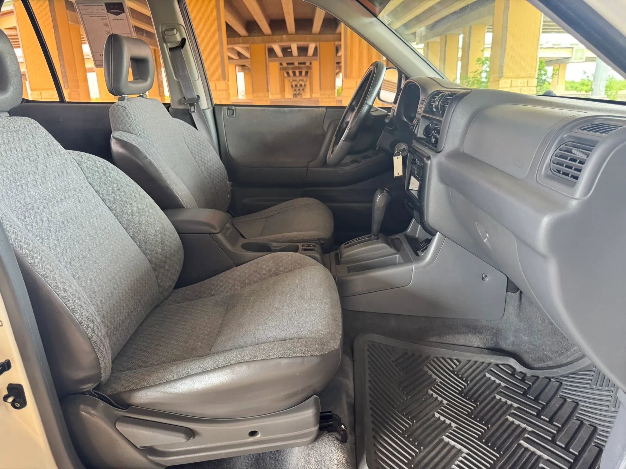 Used 1998 Honda Passport LX image 23