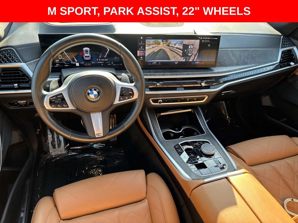 Used 2023 BMW X7 xDrive40i w/ M Sport Package AWD/4WD image 8
