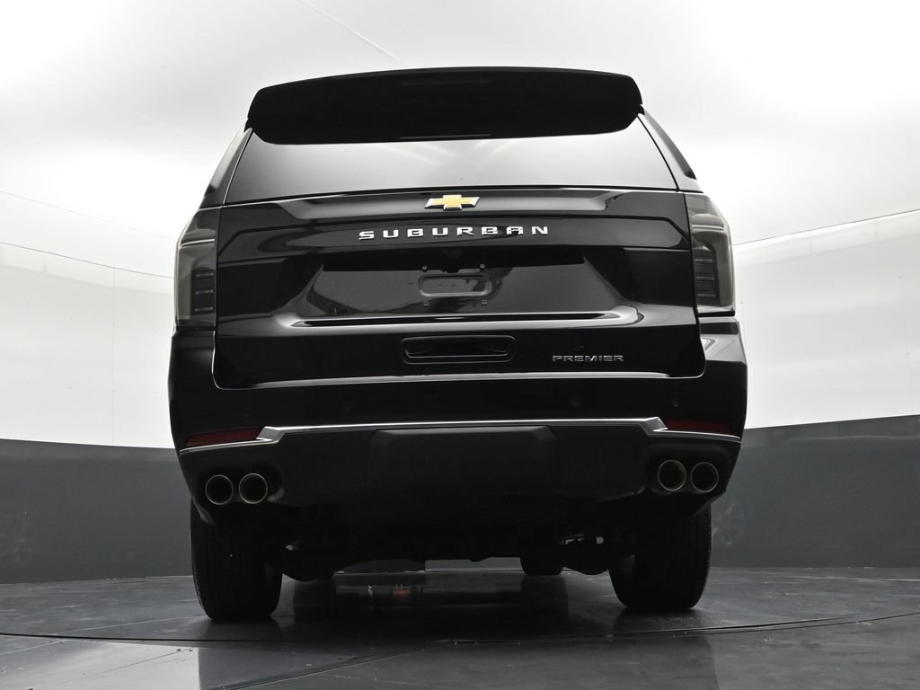 Used 2026 Chevrolet Suburban Premier RWD image 23