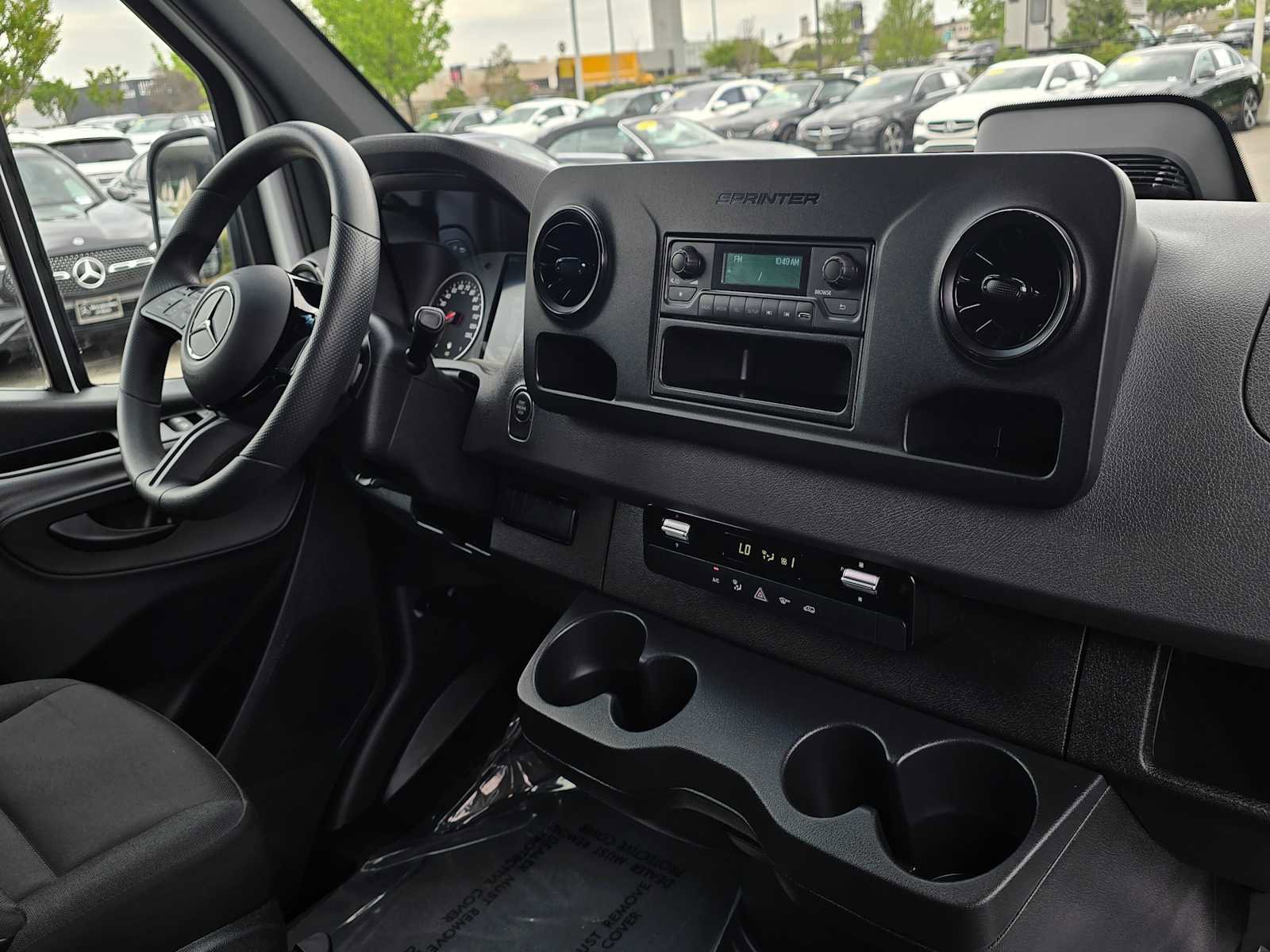Used 2025 Mercedes-Benz Sprinter 2500 image 10