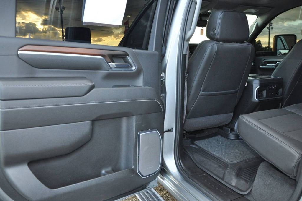 Used 2024 GMC Sierra 2500 Denali w/ Denali Reserve Package image 13