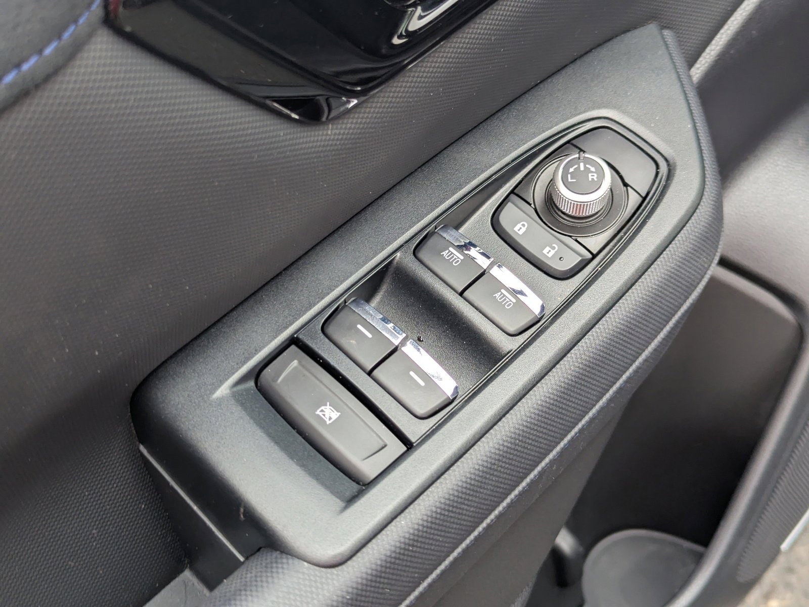 Certified 2025 Subaru Forester Limited image 19