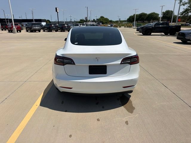 Used 2021 Tesla Model 3 Standard Range Plus RWD image 5