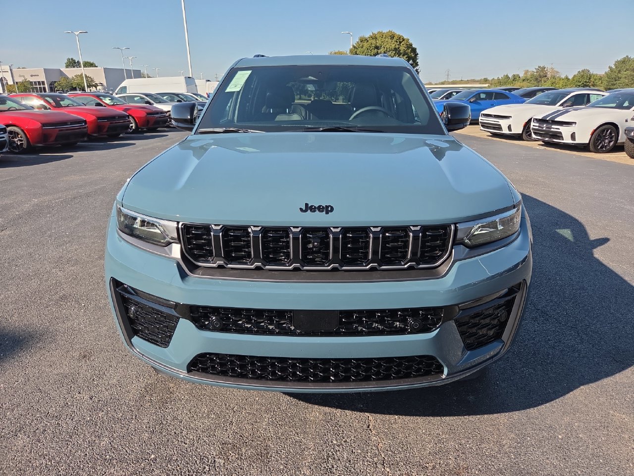 New 2027 Jeep Grand Cherokee Limited AWD/4WD image 25