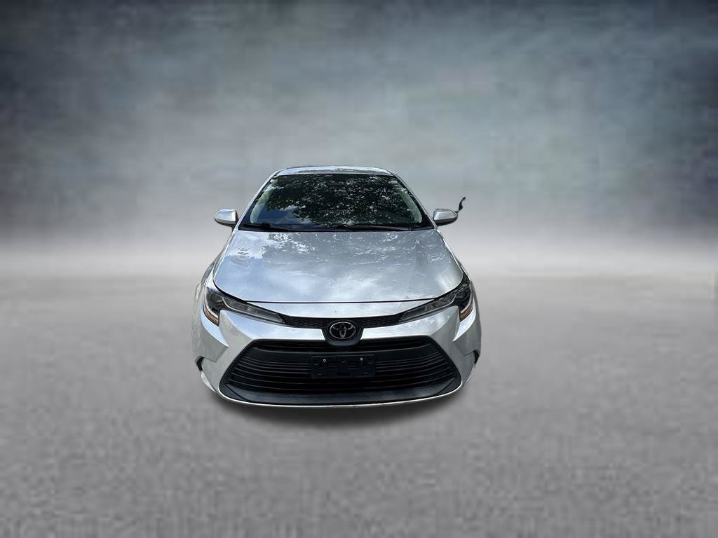 Used 2023 Toyota Corolla LE FWD image 2