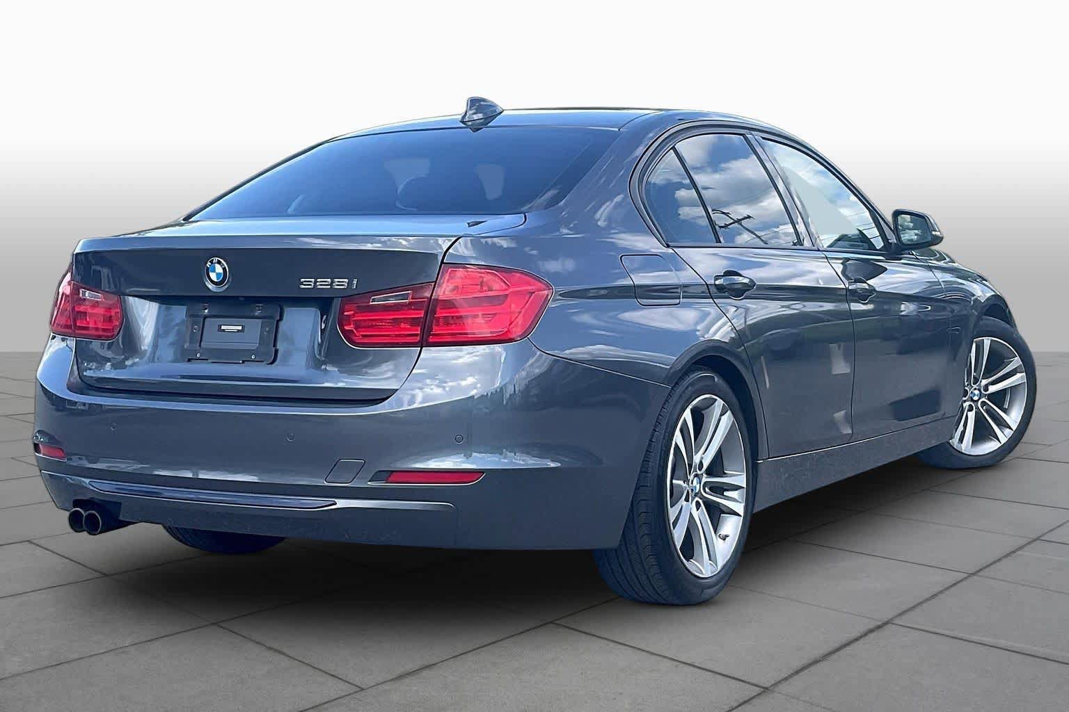 Used 2013 BMW 328i Sedan RWD image 12