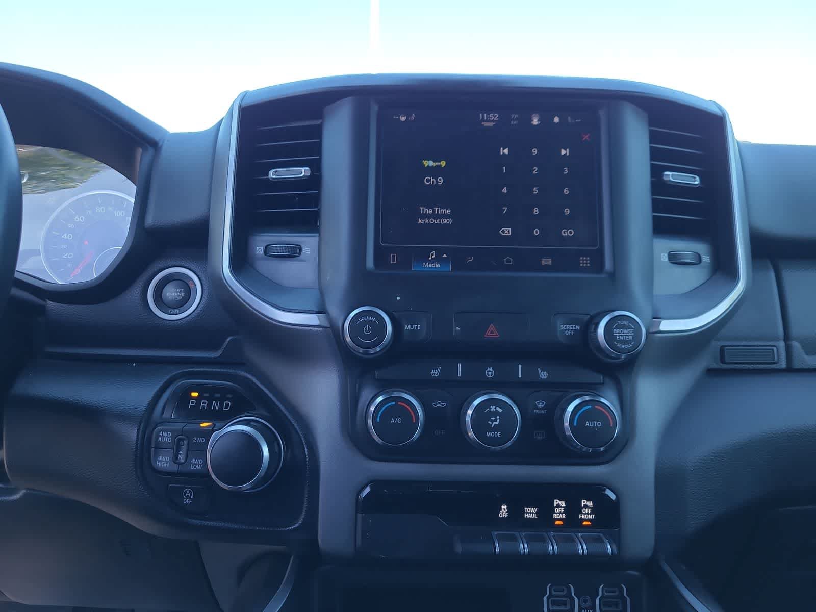 Used 2022 RAM 1500 Big Horn AWD/4WD image 24