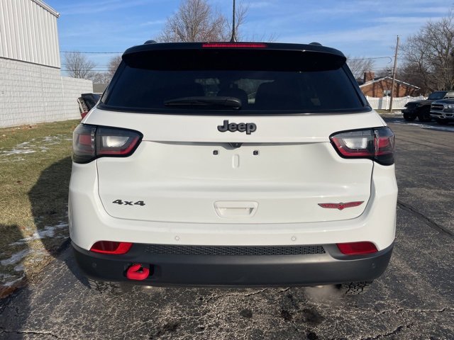 Used 2024 Jeep Compass Trailhawk w/ Trailhawk Elite Group image 11