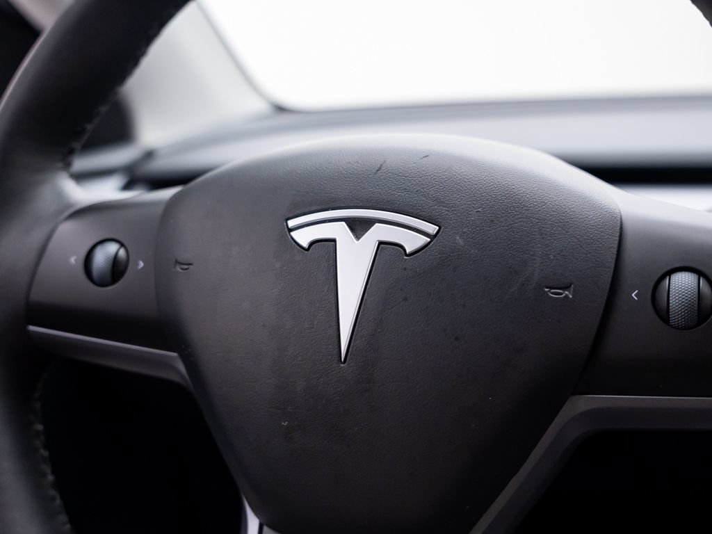 Used 2023 Tesla Model Y Long Range AWD/4WD image 20