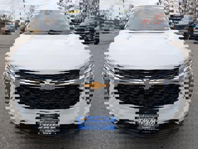 Used 2024 Chevrolet Trax LS image 2
