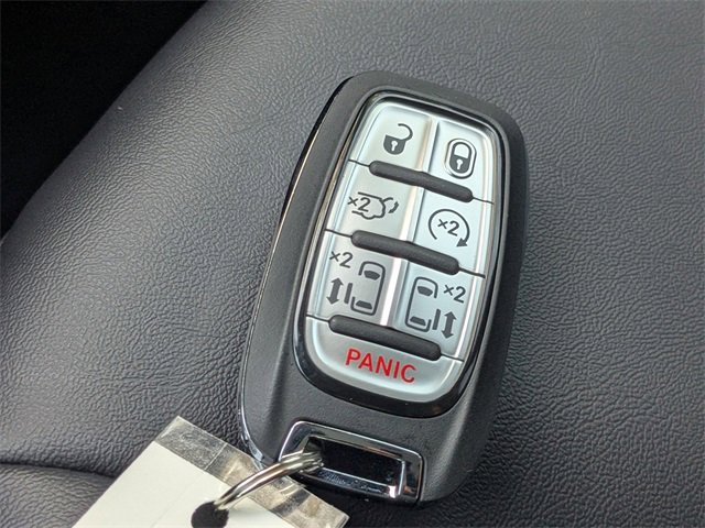 New 2026 Chrysler Pacifica Select image 29
