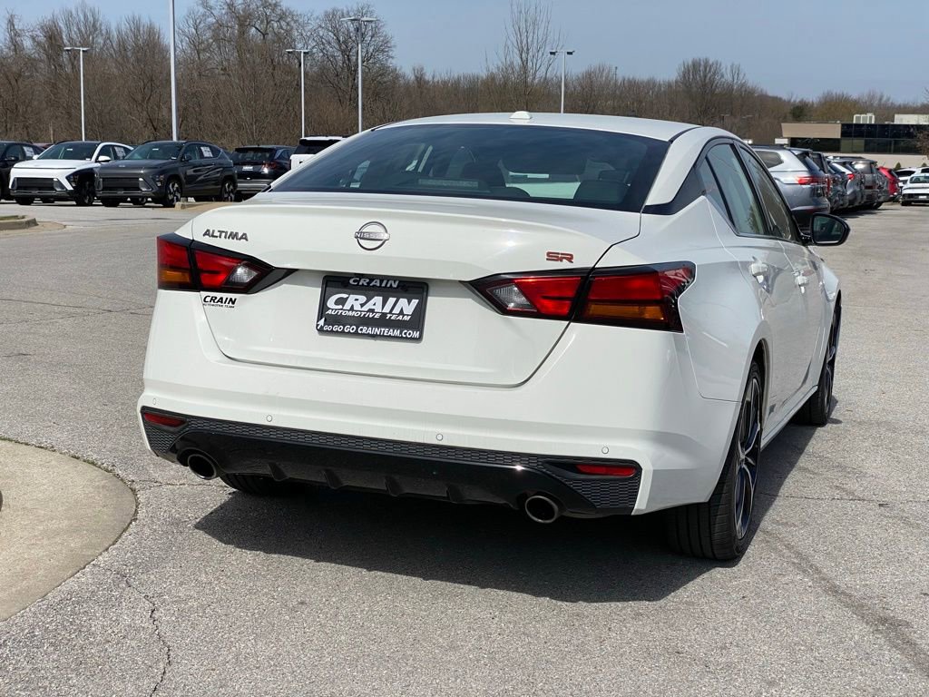 Used 2024 Nissan Altima 2.5 SR image 8