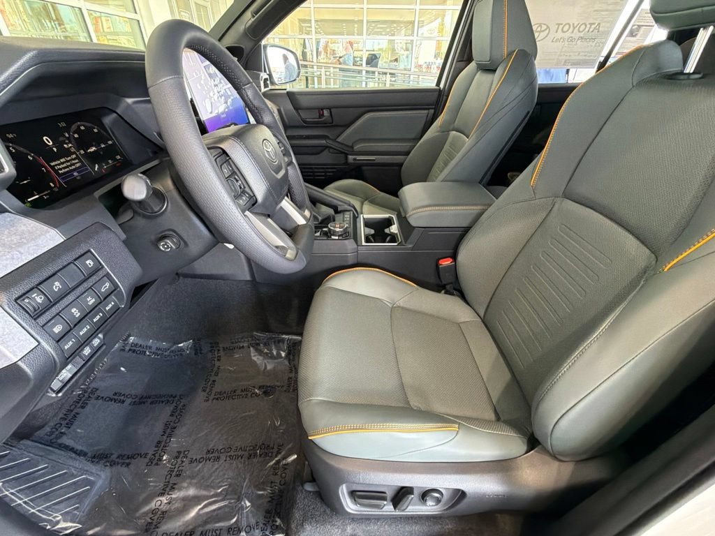 New 2026 Toyota 4Runner Trailhunter AWD/4WD image 17