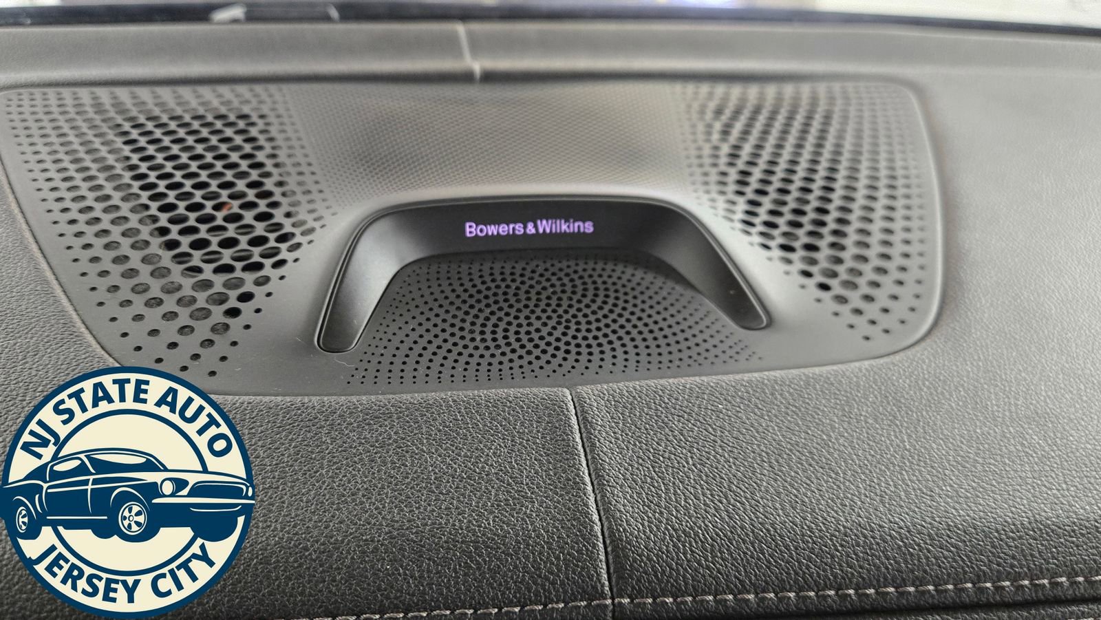 Used 2019 BMW X5 xDrive50i w/ Off-Road Package image 16