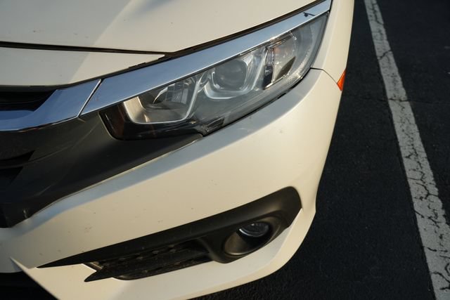 Used 2017 Honda Civic EX-T image 10