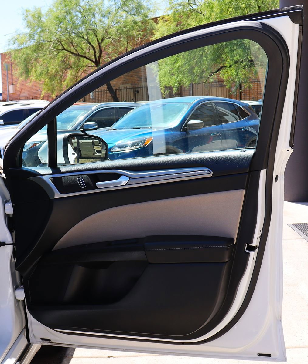 Used 2018 Ford Fusion S FWD image 29