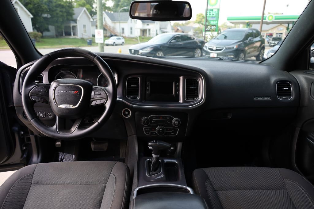 Used 2017 Dodge Charger SE w/ Popular Equipment Group RWD image 20
