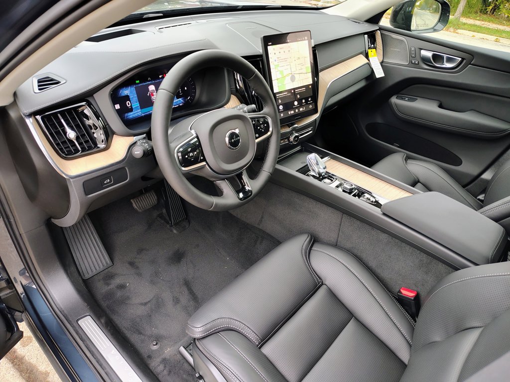 New 2027 Volvo XC60 B5 Ultra AWD/4WD image 19