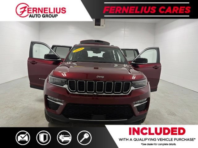 Used 2023 Jeep Grand Cherokee Limited AWD/4WD image 11