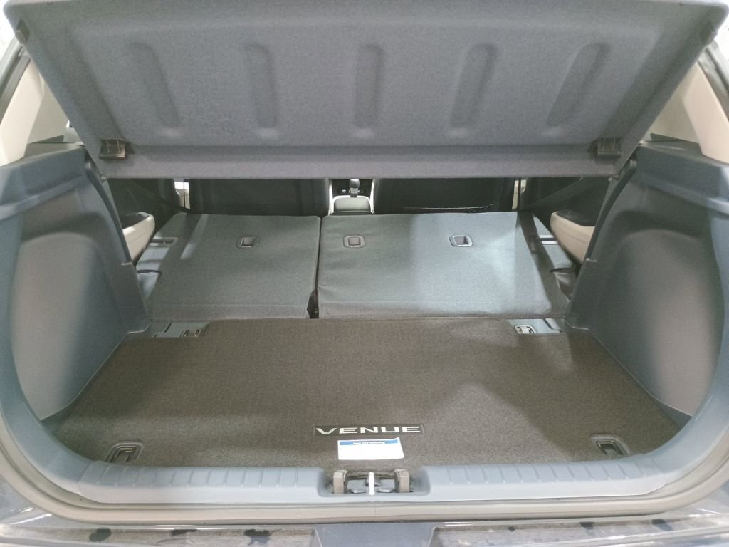 New 2026 Hyundai Venue SEL image 30