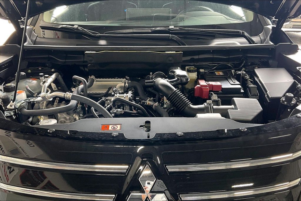 New 2026 Mitsubishi Outlander SEL FWD image 11