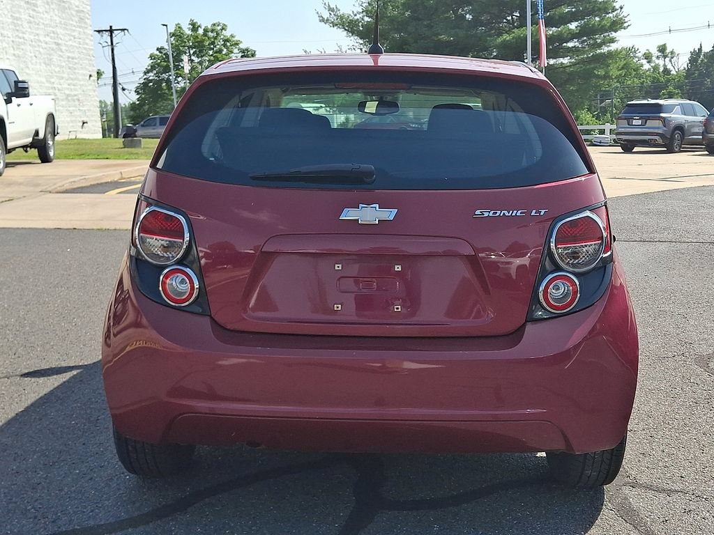 Used 2014 Chevrolet Sonic LT w/ LT Promotional Package FWD image 7