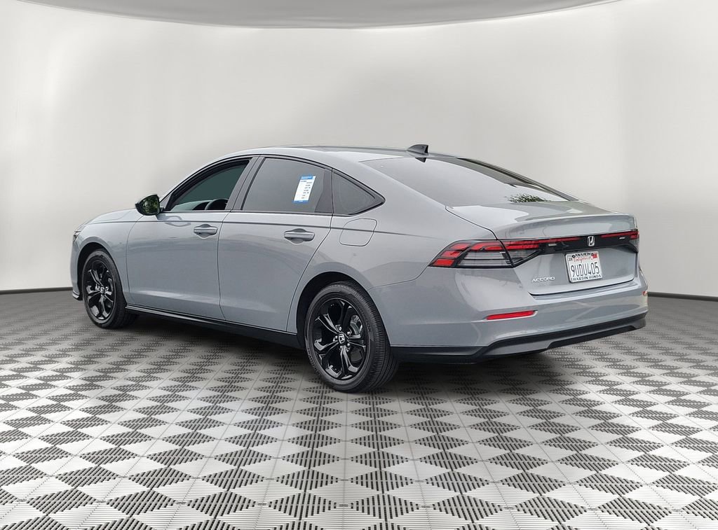 Certified 2025 Honda Accord SE image 4