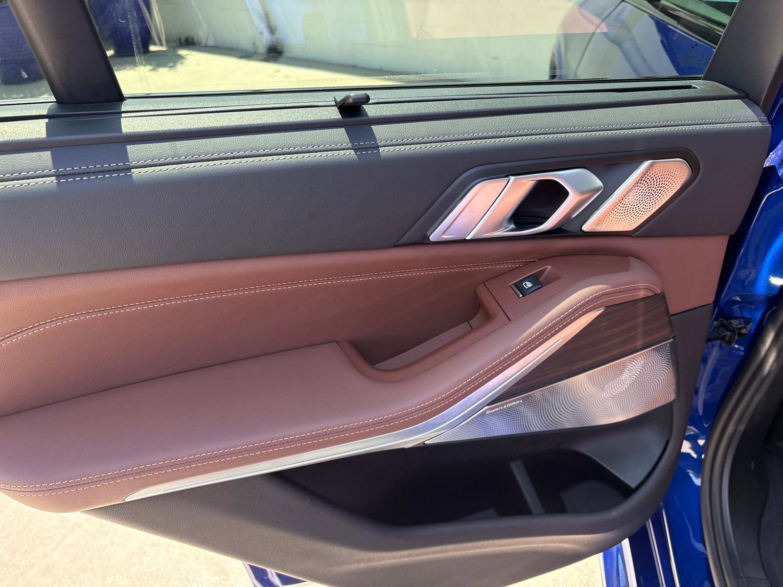 Used 2025 BMW X5 M60i image 12