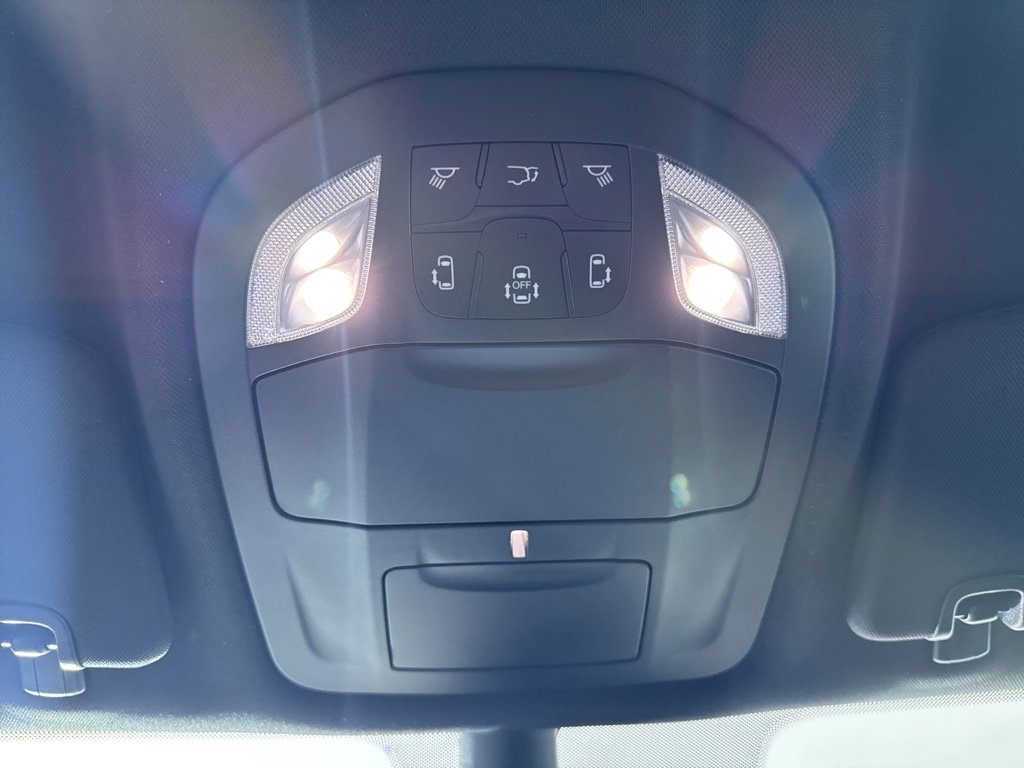 New 2026 Chrysler Voyager LX FWD image 30