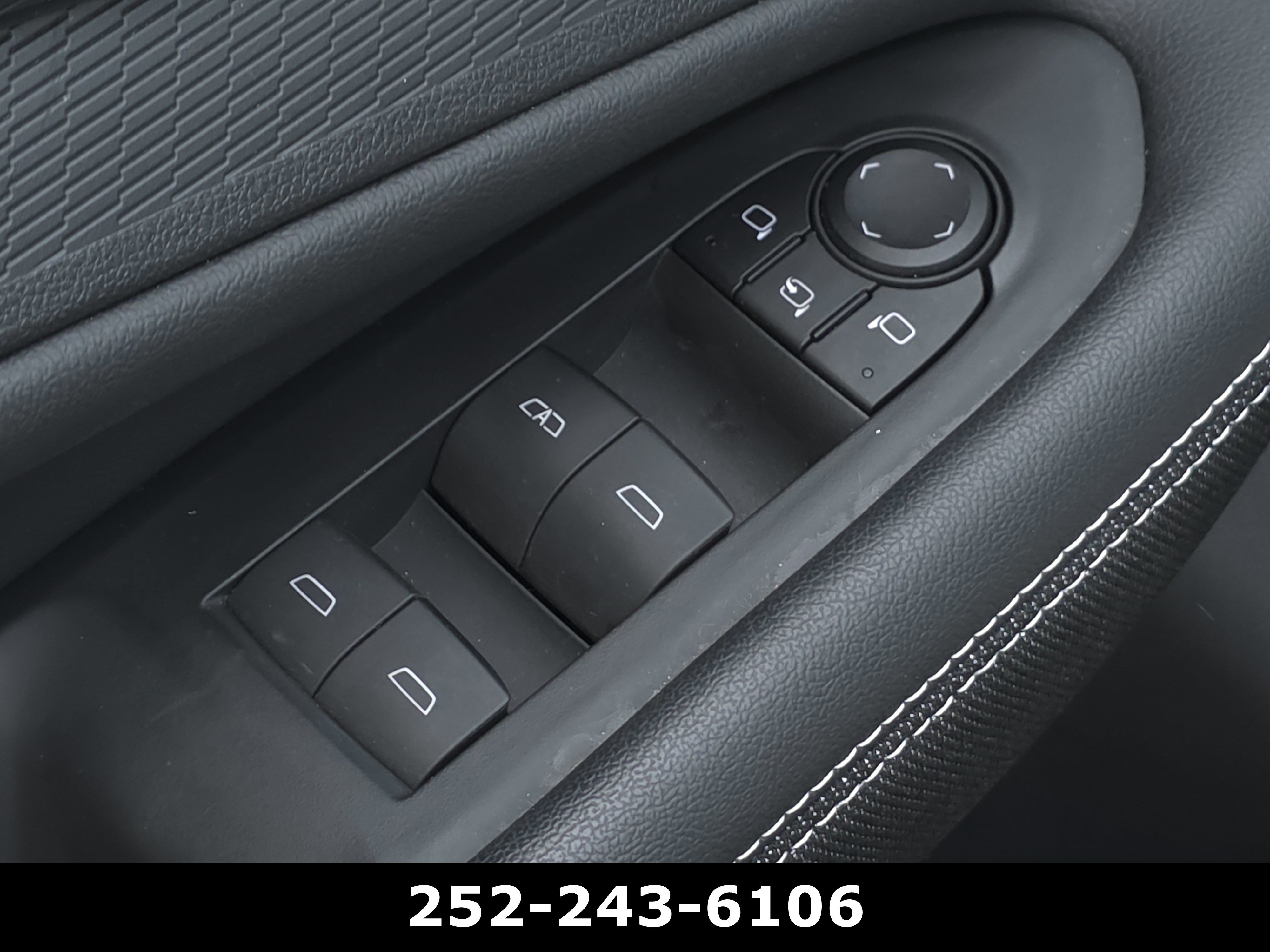 Used 2025 Chevrolet Blazer EV LT AWD/4WD image 28