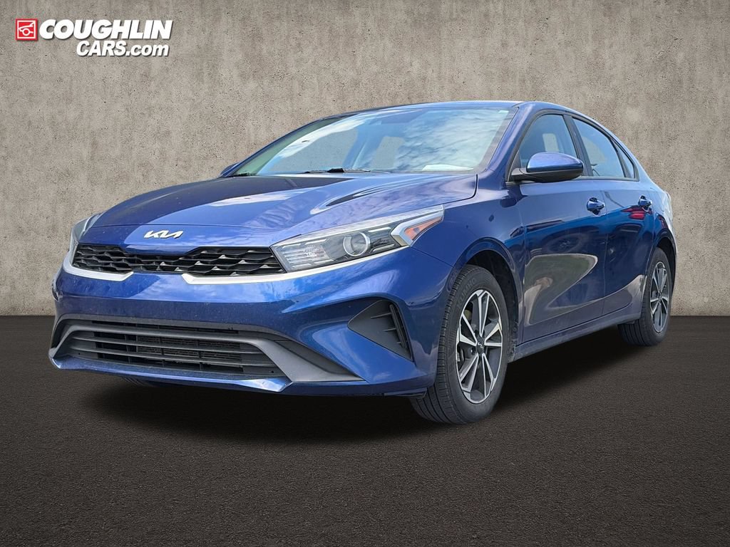 Used 2024 Kia Forte LXS FWD image 3