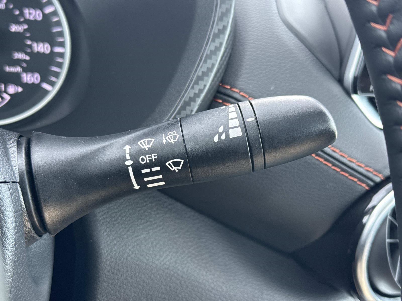 Used 2023 Nissan Sentra SR w/ SR Premium Package image 11