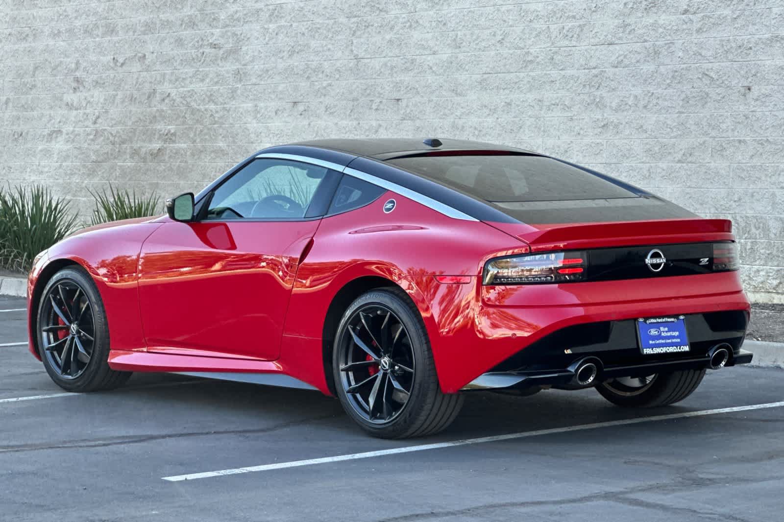 Used 2025 Nissan Z Performance w/ Floor Mat Package RWD image 4