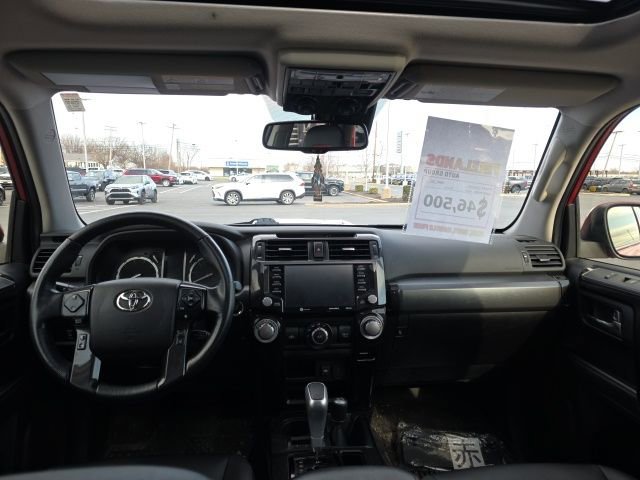 Used 2024 Toyota 4Runner TRD Off-Road Premium image 10