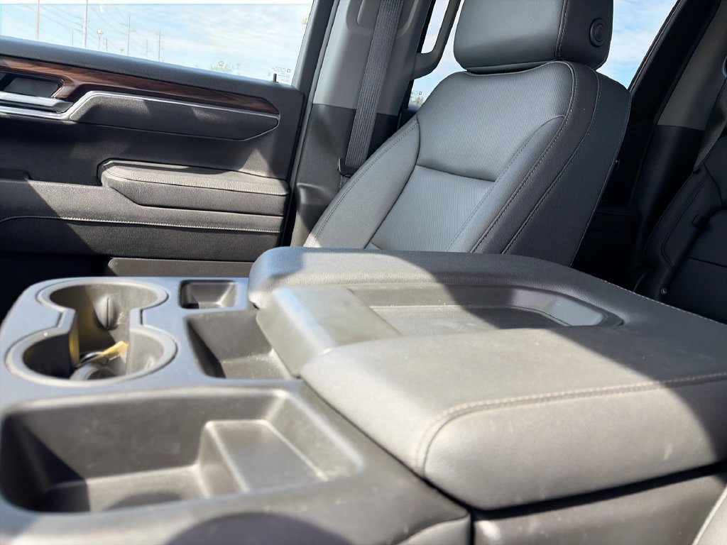 Certified 2025 GMC Sierra 1500 SLT AWD/4WD image 24