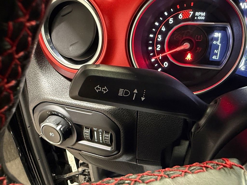 Used 2021 Jeep Wrangler Unlimited Rubicon w/ Uconnect 4C Nav & Sound Group AWD/4WD image 36