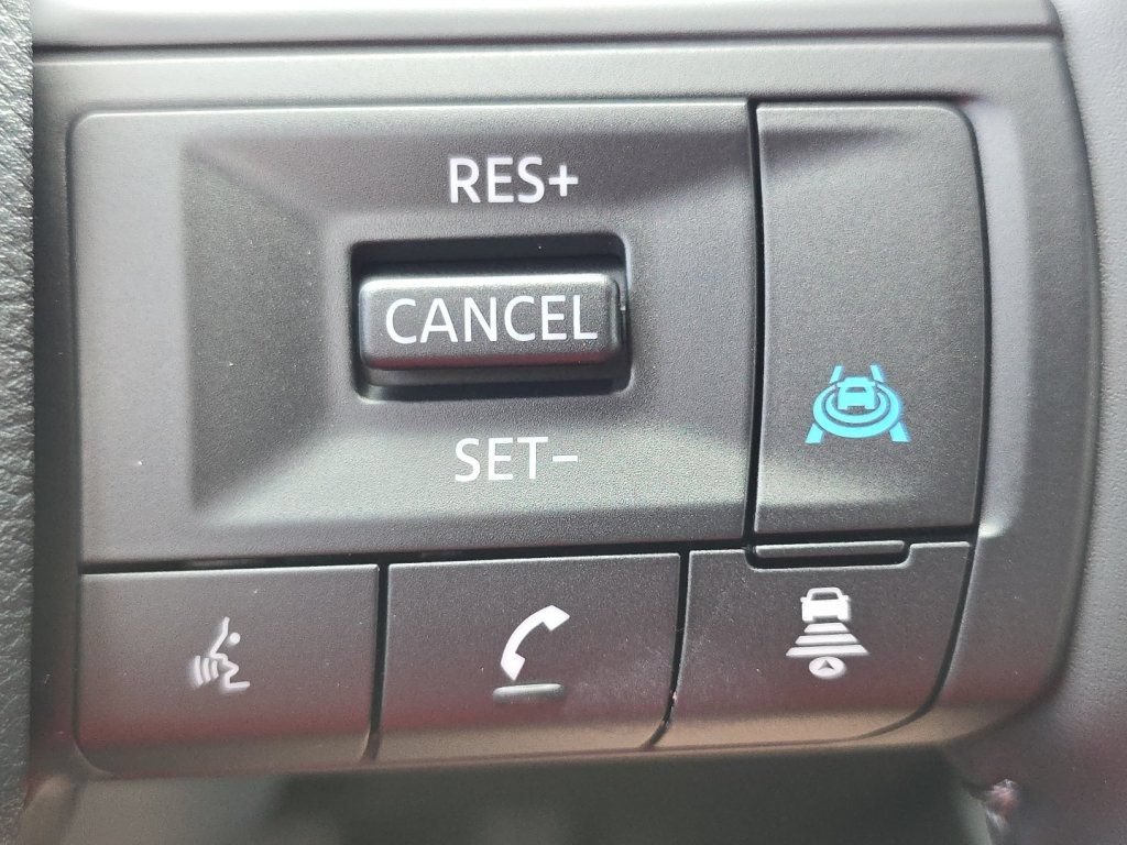 New 2026 Nissan Rogue Dark Armor AWD/4WD image 18