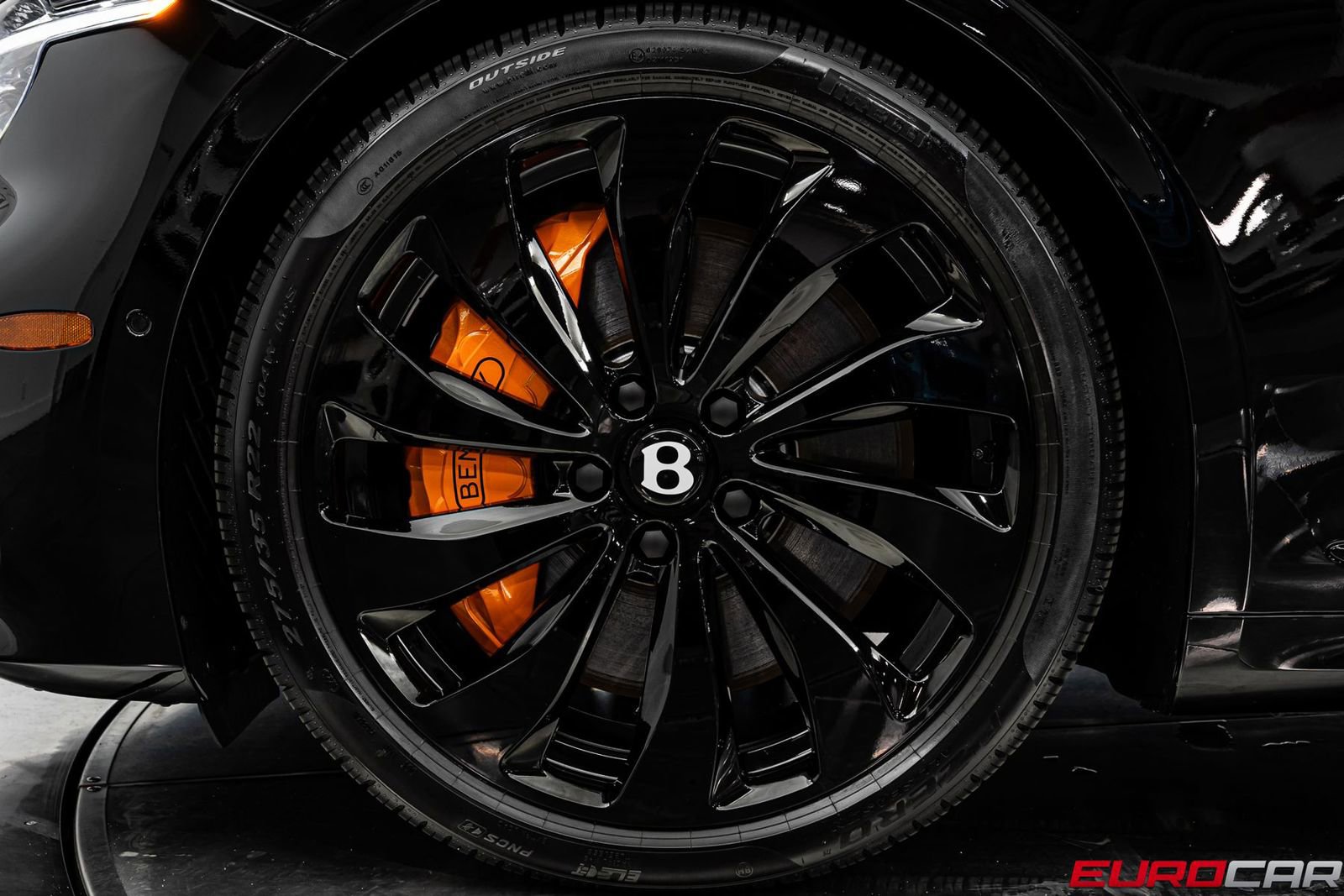 Used 2025 Bentley Continental GT image 19