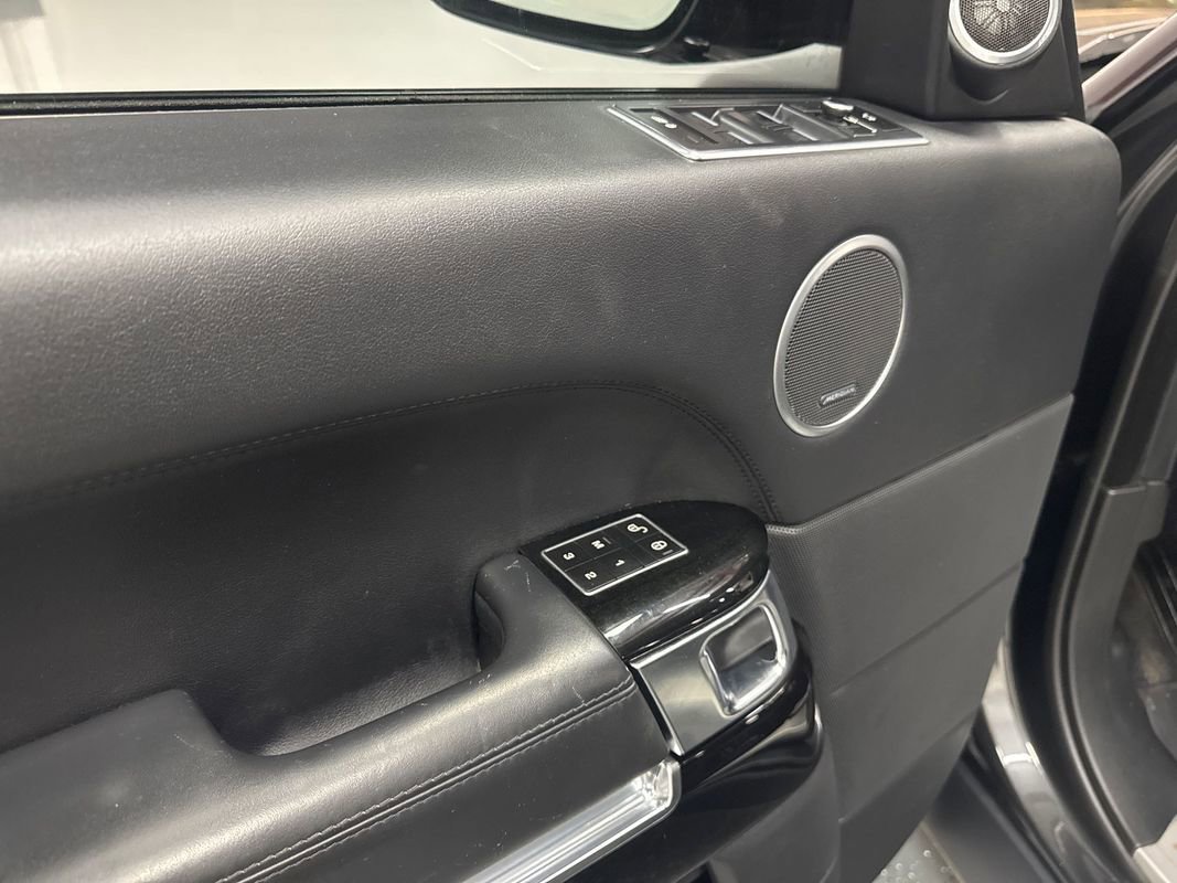 Used 2013 Land Rover Range Rover Supercharged image 11